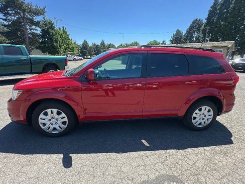 Used 2019 Dodge Journey SE w/ Premium Group FWD image 6