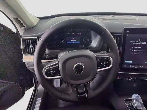 New 2026 Volvo XC90 T8 Plus w/ Protection Package Premier AWD/4WD image 11