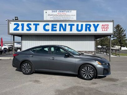 Used 2025 Nissan Altima 2.5 SV