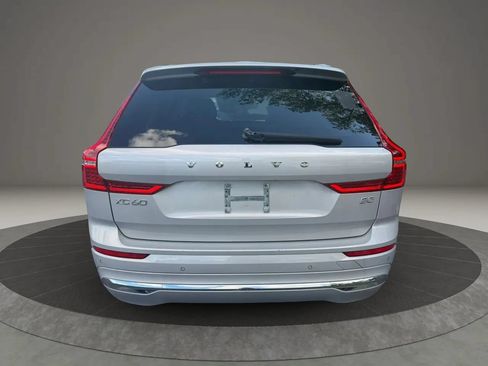 Used 2023 Volvo XC60 B5 Plus FWD image 6
