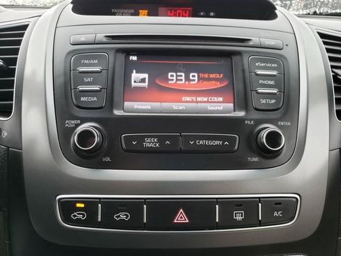Used 2015 Kia Sorento LX AWD/4WD image 23