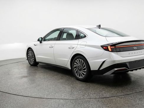 Used 2025 Hyundai Sonata SEL image 6