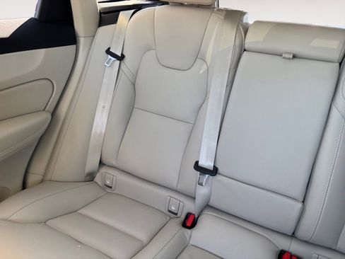 New 2026 Volvo XC60 B5 Ultra w/ Protection Package Premier image 13