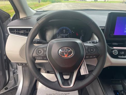 New 2026 Toyota Corolla Cross LE FWD image 26
