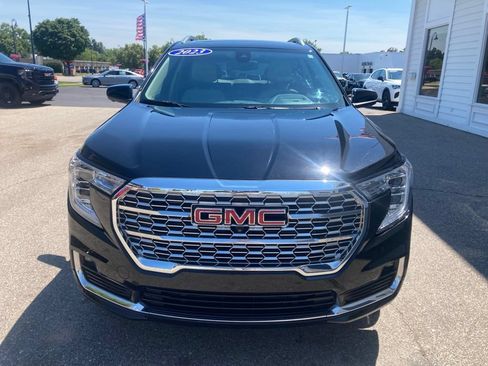 Certified 2023 GMC Terrain Denali w/ Black Diamond Edition AWD/4WD image 2