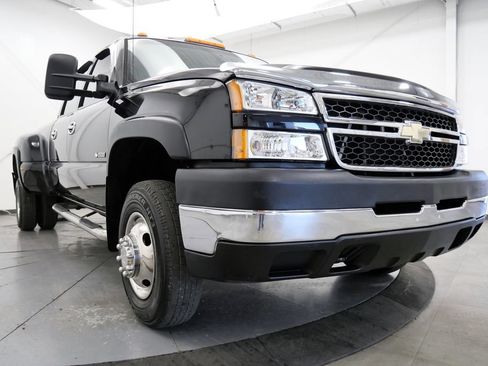 Used 2007 Chevrolet Silverado 3500 LT AWD/4WD image 41