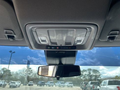 Used 2023 Chevrolet Silverado 1500 RST w/ Z71 Off-Road Package image 22