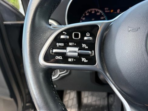 Certified 2022 Mercedes-Benz GLC 300 image 24