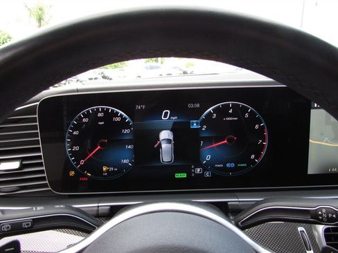 Used 2020 Mercedes-Benz GLE 450 4MATIC w/ MBUX Technology Package image 17