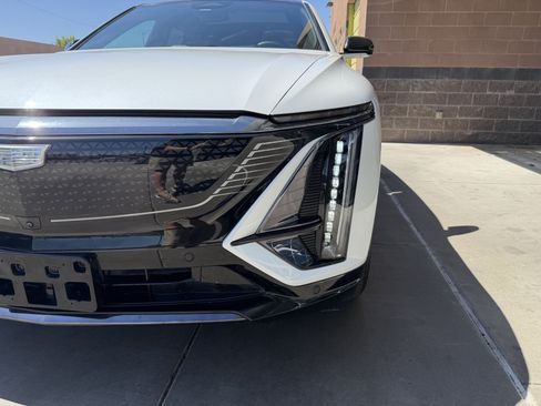 Used 2024 Cadillac Lyriq Sport RWD image 11