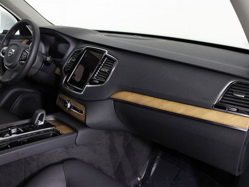 Certified 2024 Volvo XC90 T8 Plus w/ Protection Package Premier image 22