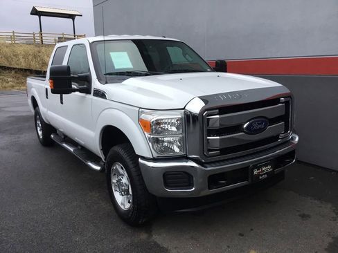 Used 2016 Ford F250 XLT image 2