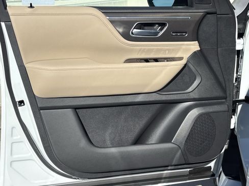 New 2026 INFINITI QX80 Pure image 14