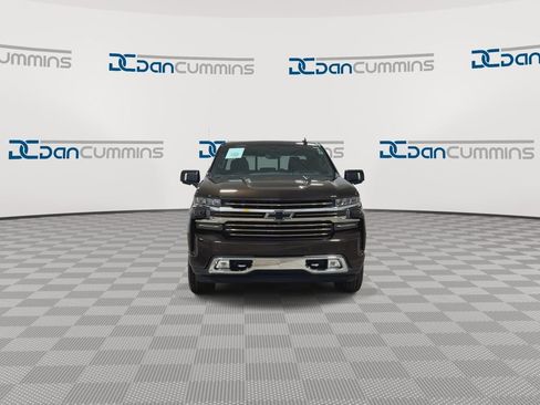 Used 2019 Chevrolet Silverado 1500 High Country w/ High Country Premium Package image 3