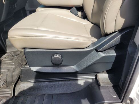 Used 2020 Ford F350 XL w/ Power Equipment Group image 19