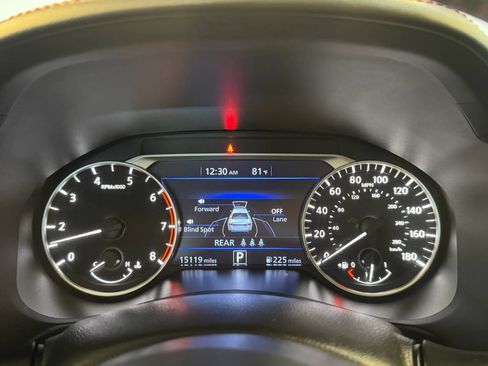 Used 2022 Nissan Altima 2.0 SR FWD image 13