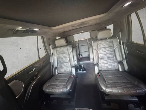 Used 2024 Cadillac Escalade Sport Platinum w/ Heavy-Duty Trailer Package AWD/4WD image 22