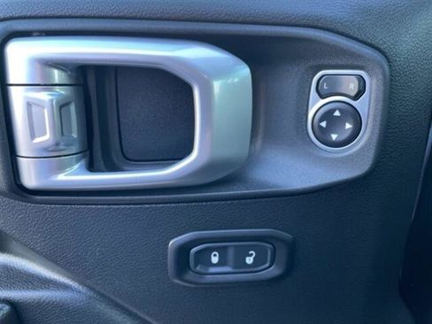 Used 2020 Jeep Gladiator Rubicon image 14