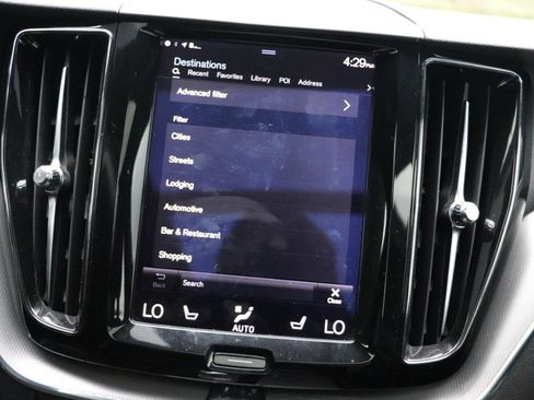 Used 2018 Volvo XC60 T8 R-Design w/ Convenience Package image 21