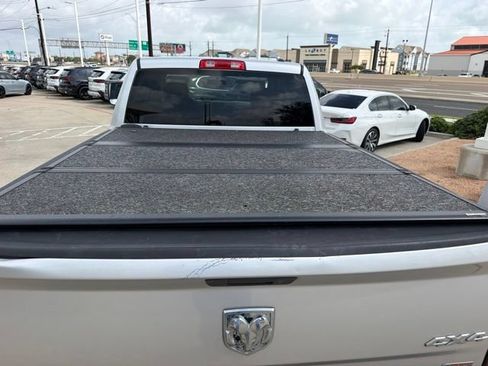 Used 2012 RAM 2500 ST w/ Chrome Appearance Group AWD/4WD image 9