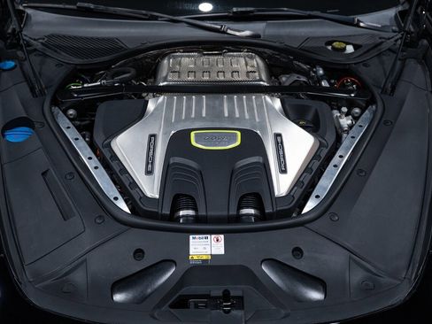 Used 2021 Porsche Panamera Turbo S image 45