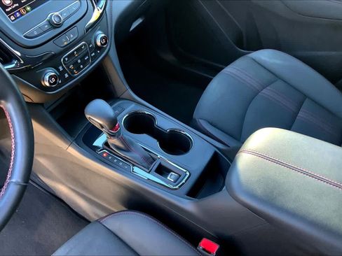 Used 2023 Chevrolet Equinox RS image 15