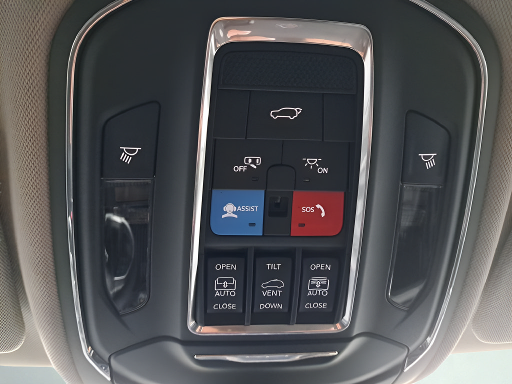 New 2023 Jeep Grand Cherokee 4WD 4xe image 25
