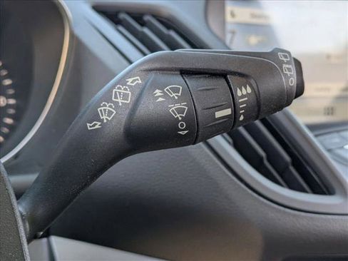 Used 2017 Ford Escape SE w/ Equipment Group 201A image 13