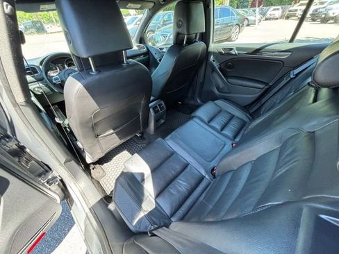 Used 2010 Volkswagen GTI 4-Door image 22