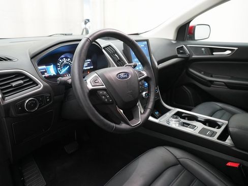 Used 2024 Ford Edge SEL w/ Convenience Package image 8