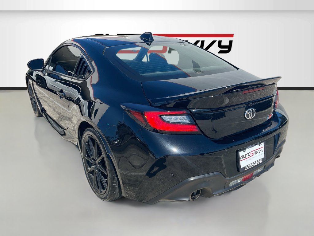 Used 2023 Toyota GR86 Premium w/ ALL Weather Mat Package (TMS) RWD image 5