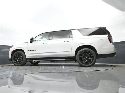 Used 2022 Chevrolet Suburban High Country w/ LPO, Illumination Package AWD/4WD image 52