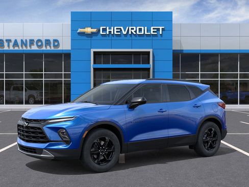 New 2026 Chevrolet Blazer LT image 2
