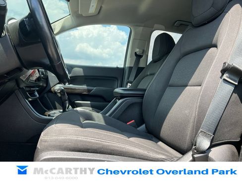 Used 2018 GMC Canyon SLE w/ Nightfall Edition AWD/4WD image 9