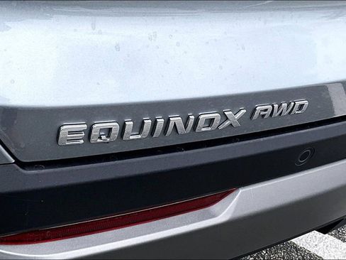 Used 2025 Chevrolet Equinox LT image 41