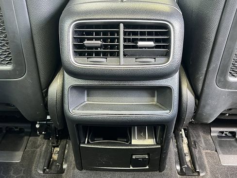 Used 2022 Mercedes-Benz GLE 450 4MATIC image 44