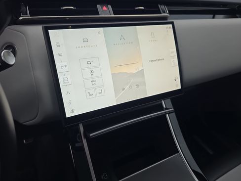 Used 2025 Land Rover Range Rover Velar Dynamic SE image 20