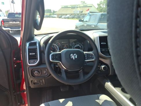 New 2026 RAM 1500 Big Horn AWD/4WD image 10