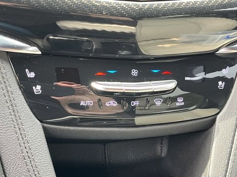 Used 2023 Cadillac XT6 Sport image 19