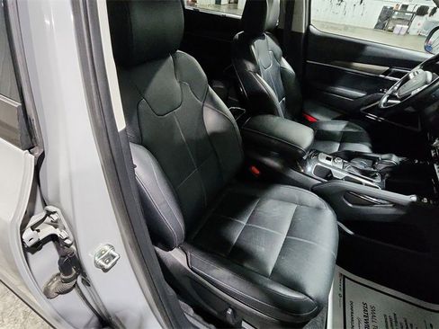 Used 2022 Kia Telluride EX w/ EX Premium Package image 31