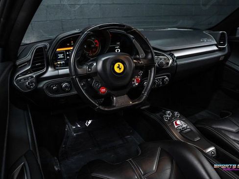 Used 2011 Ferrari 458 Italia Coupe image 21