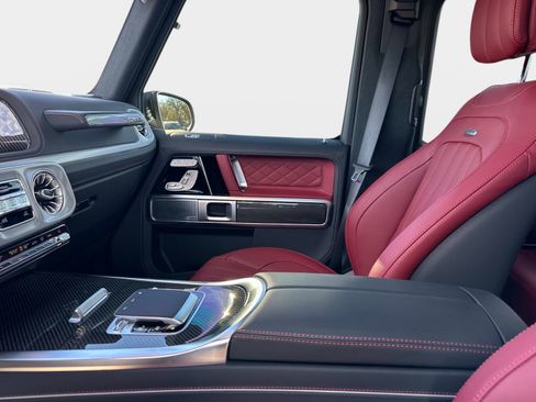 Certified 2025 Mercedes-Benz G 63 AMG 4MATIC image 26