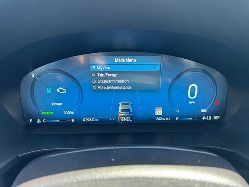 Used 2025 Ford Escape ST-Line Select w/ Tech Pack #2 AWD/4WD image 27