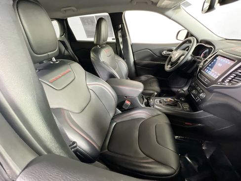 Used 2022 Jeep Cherokee Trailhawk w/ Premium Leather Package image 26