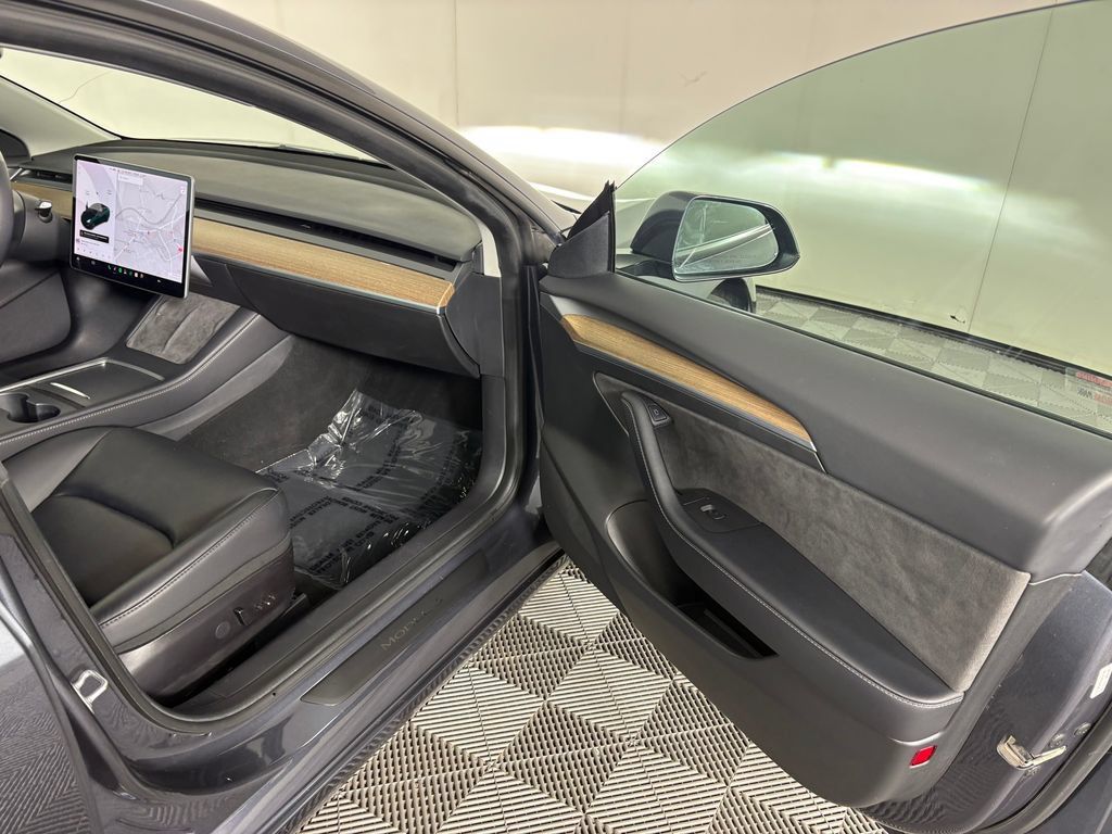 Used 2022 Tesla Model 3 Long Range AWD/4WD image 33