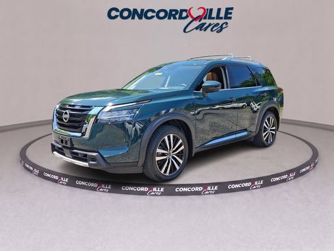 Certified 2023 Nissan Pathfinder Platinum AWD/4WD image 4