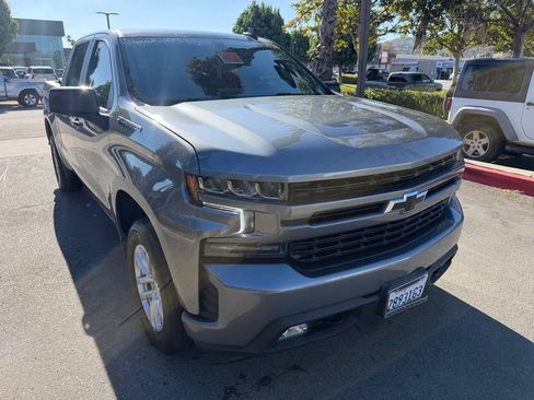 Used 2021 Chevrolet Silverado 1500 RST w/ Convenience Package II RWD image 2