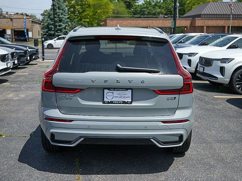 New 2026 Volvo XC60 B5 Plus w/ Climate Package PRO AWD/4WD image 8