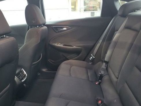 Used 2020 Chevrolet Malibu LT image 13