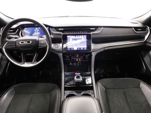 Used 2022 Jeep Grand Cherokee L Laredo image 29